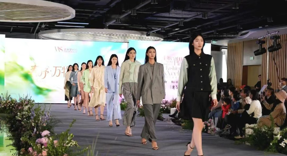 春序·万物生——武商梦时代2026春夏时装周启幕